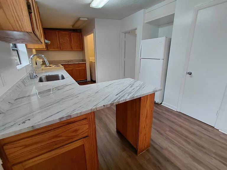 2412 Almond Dr — Photo 7
