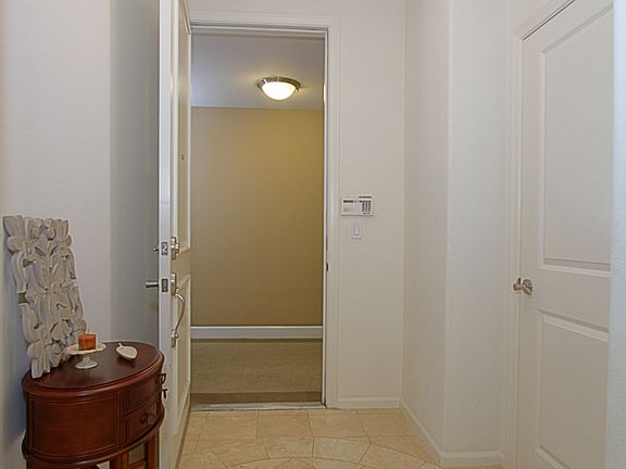 4th image of 128 N Oak Knoll Ave Unit 111