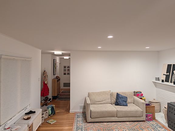 Family Room / Entryway / Hallway