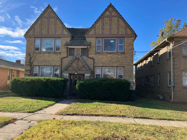 2120 Douglas St, Rockford, IL 61103