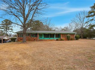 2935 Heather Dr, East Pt, GA 30344