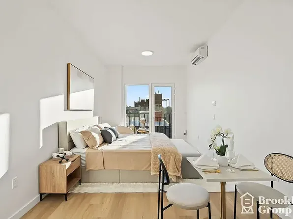 556 Baltic Street image 1 of 31