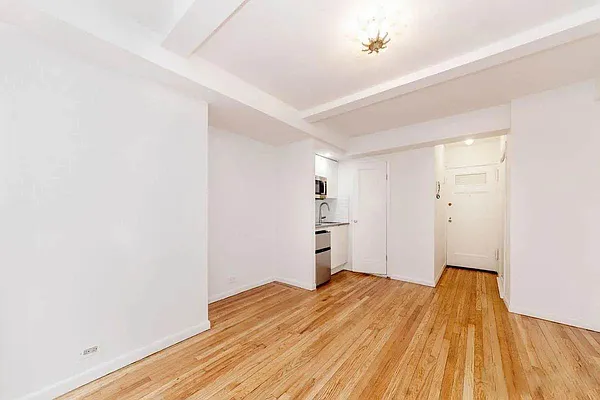 Rented by Compass | media 15