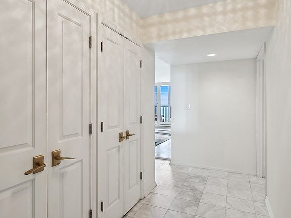 3rd image of 1212 N Lake Shore Dr APT 11BN