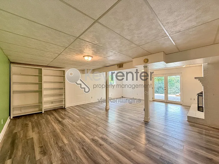 1406 Highland Way — Photo 25