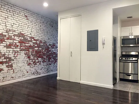 Rented by Ethan Blinder, LREB | media 15