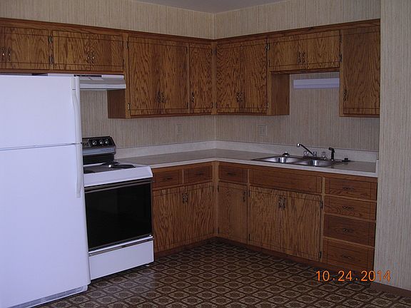 5th image of 1737 Fetterman Dr APT 3