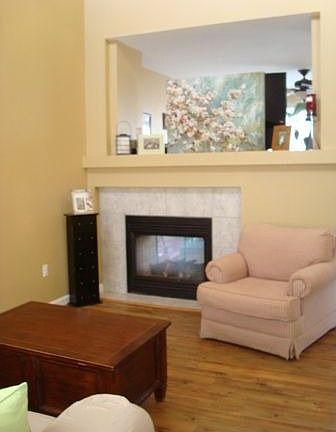 living room w/fireplace