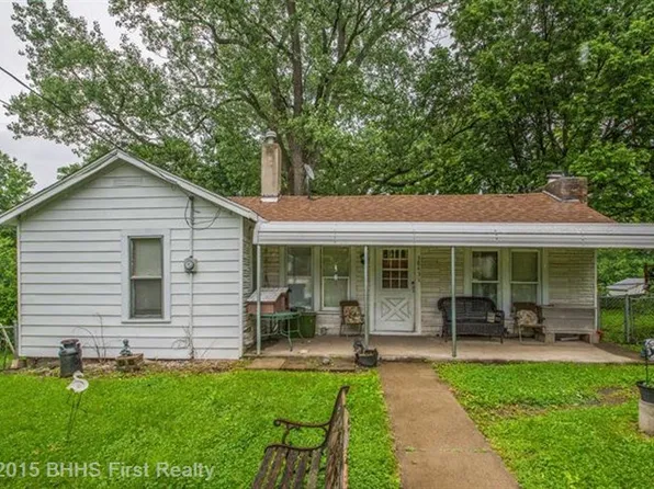 3843 E 32nd St, Des Moines, IA 50317