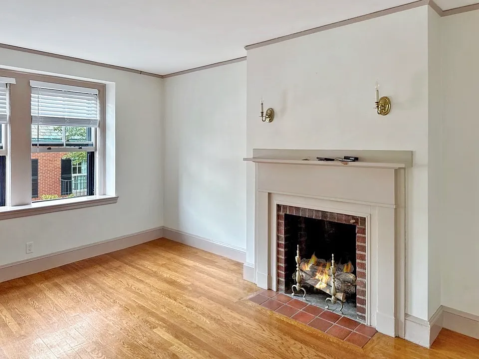 50 W Cedar St #5