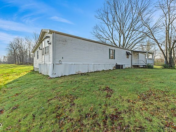 3rd image of 10326 Tower Rd