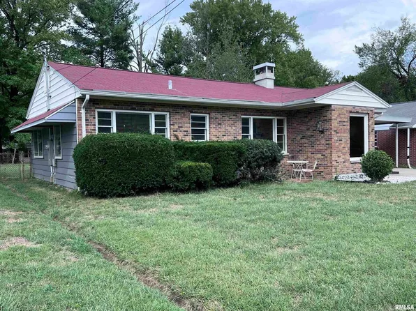 1214 W College St, Carbondale, IL 62901