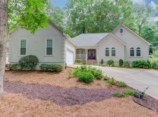2834 Bridgeview Dr, Gainesville, GA 30507