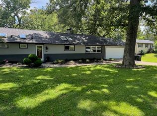 706 Woodland Dr, Paducah, KY 42001