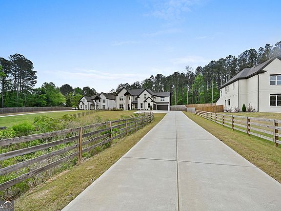 4th image of 2694 Thompson Mill Rd