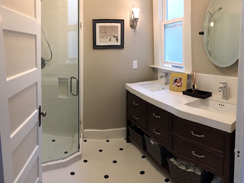 bathroom panoramic