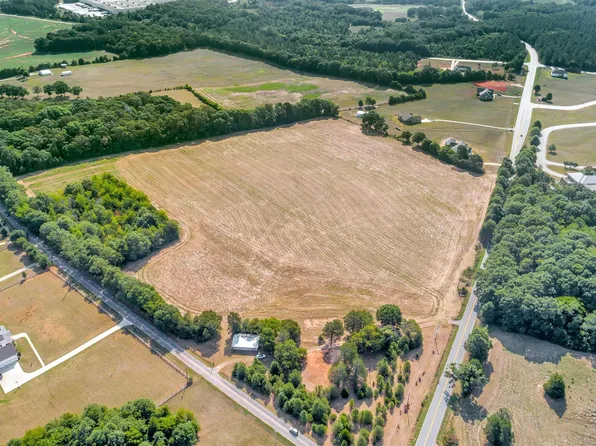 2811 Lebanon Rd, Pendleton, SC 29670