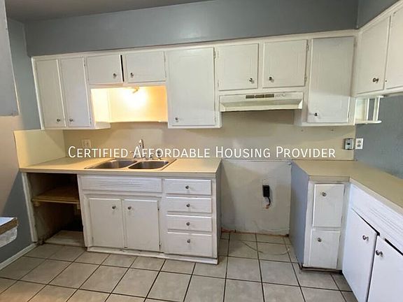 4th image of 2107 49th St Unit C