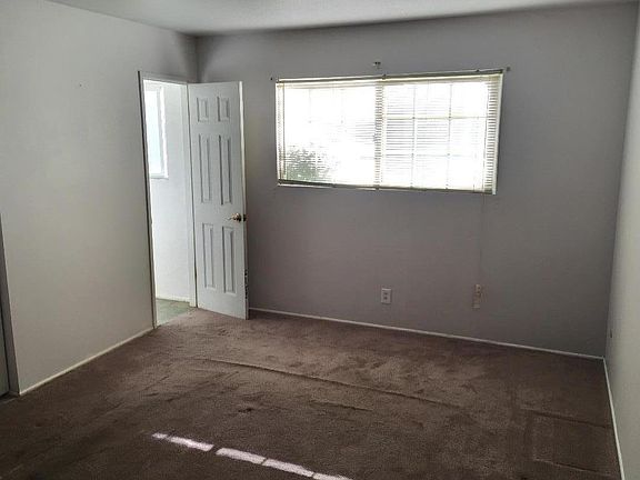 5th image of 691 El Camino Paraiso