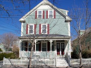 11 Lincoln Ave, Bristol, RI 02809