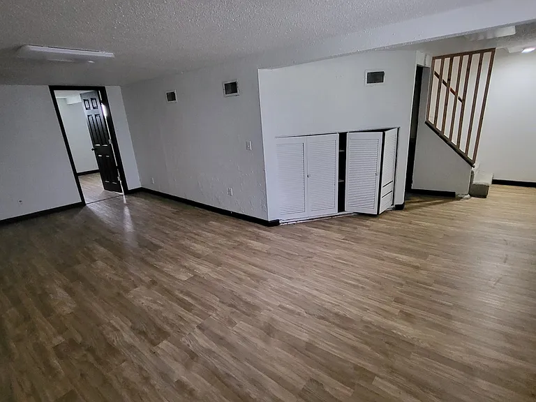 1160 Saint Bernadette Ln — Photo 9