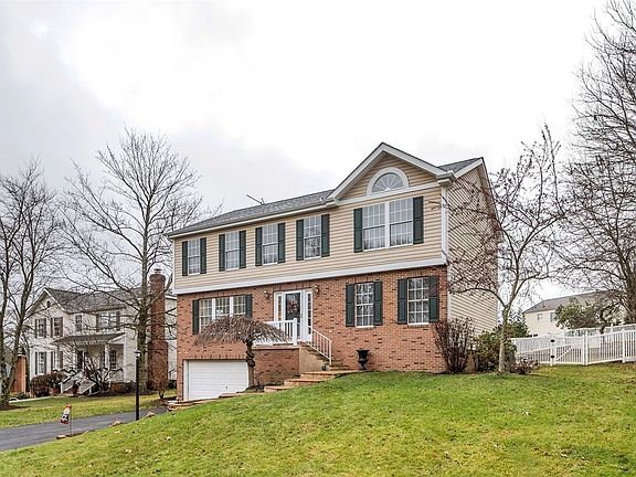 3rd image of 502 Melissa Ct