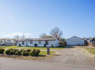 8014 W Agate St, Pasco, WA 99301