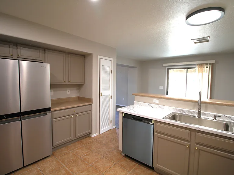 2475 W Waterway Pl — Photo 15