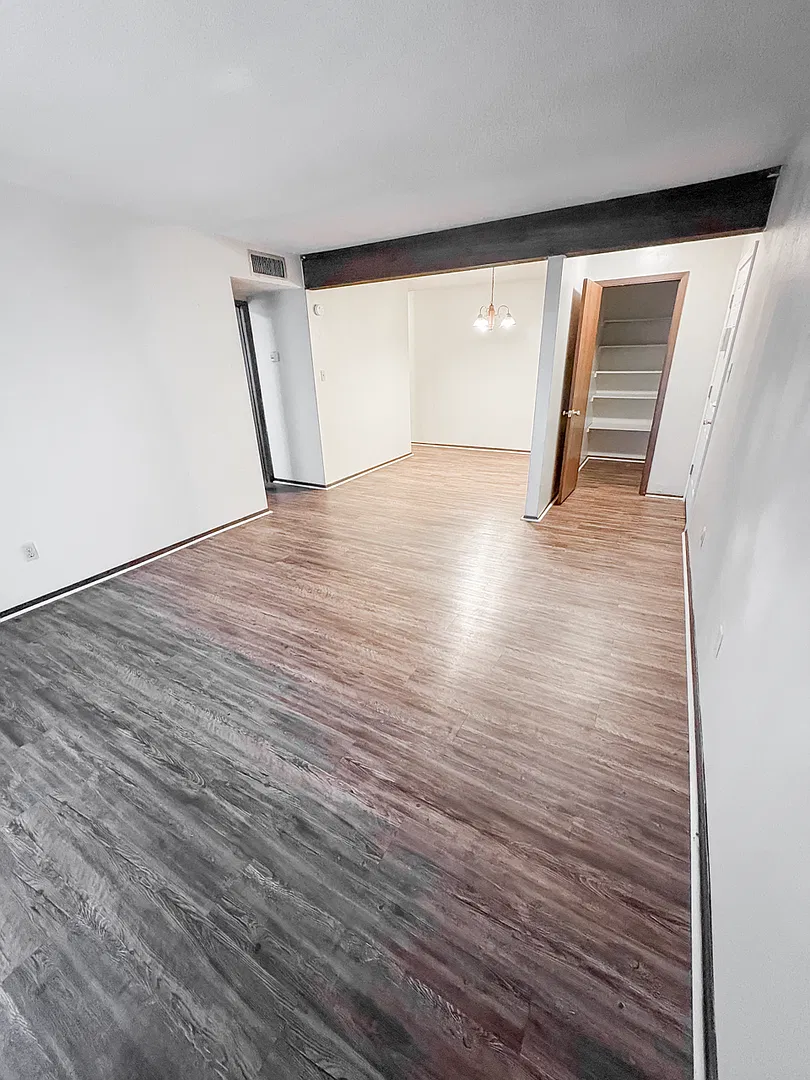 200 High Meadows Blvd — Photo 2