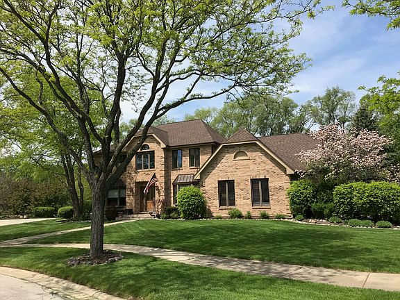 3rd image of 268 Hillandale Dr