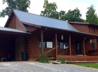 97 Larping Springs Rd, Fredonia, KY 42411