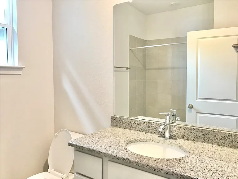 7823 Skylark Heights Ln — Photo 14