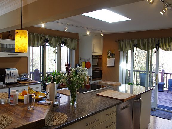 5th image of 8922 S Northshore Dr