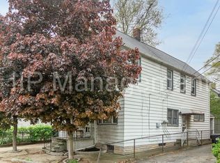 1910 Coltman Rd, Cleveland, OH 44106