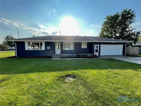 106 Center St, Mc Comb, OH 45858