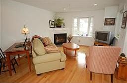 Open Sunny & bright Living Room w/Fireplace, Hardwoods & Recessed Lighting