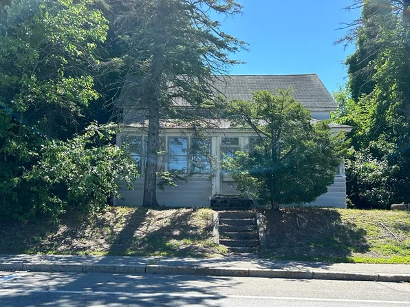 243 Merrimack St, Methuen, MA 01844