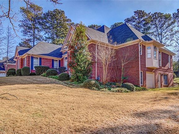 2nd image of 2318 Lochinver Ln SW