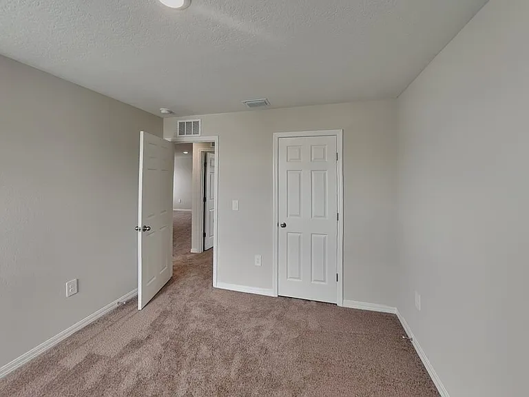 4075 Gardenia Ave — Photo 13