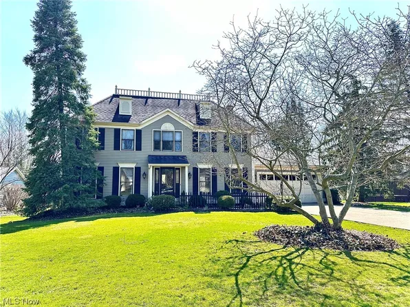 8851 Kings Orchard Trl, Chagrin Falls, OH 44023
