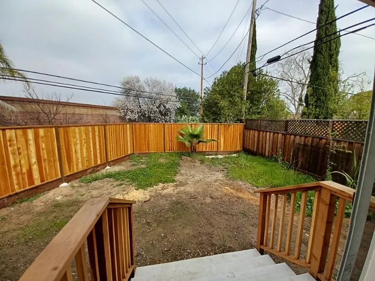 1725 Pope Ct #B — Photo 8