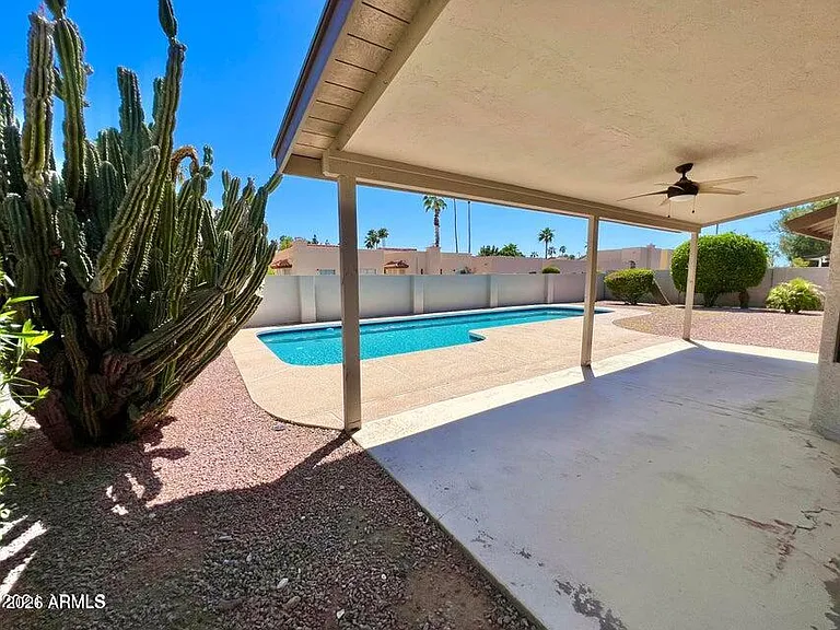 10889 E Kalil Dr — Photo 21