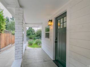 423 E Pine St, Altadena, CA 91001