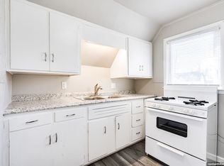 308 3rd St #1/2, Neenah, WI 54956