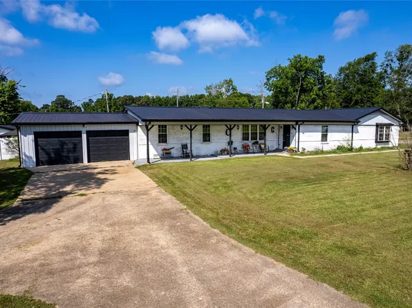 317 Longhorn Rd, Maud, TX 75567