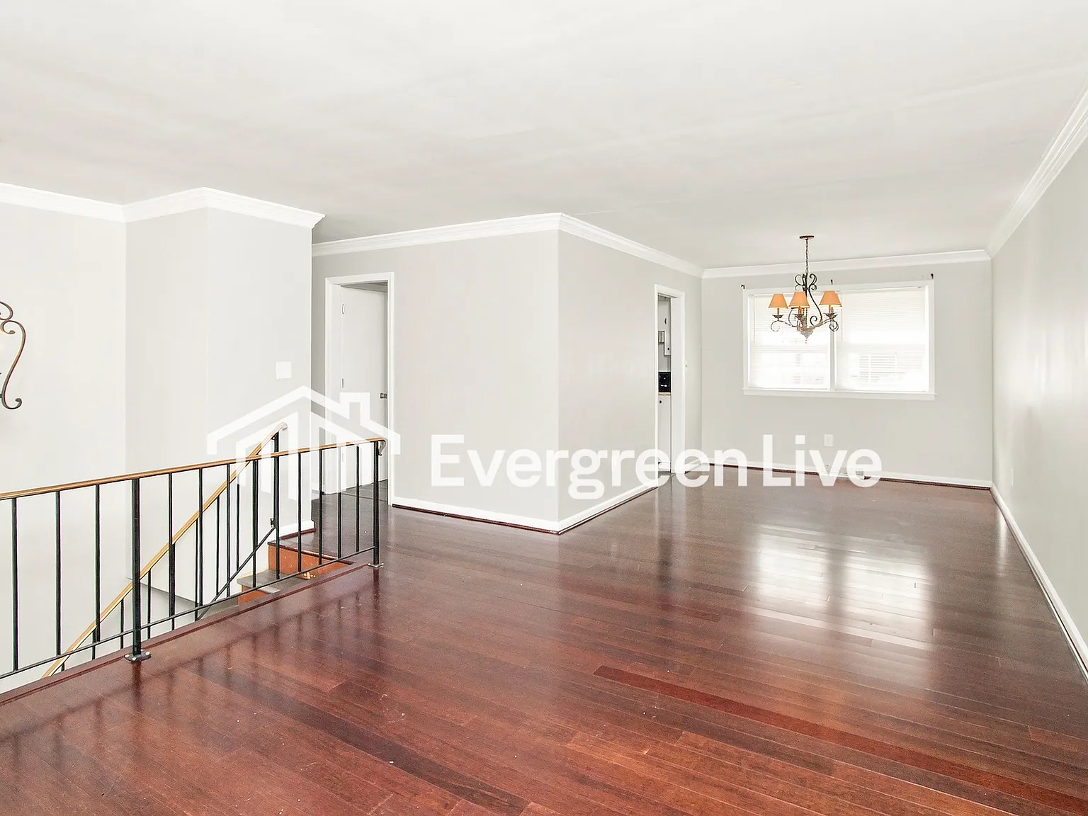 4 bed, 2.5 bath, 2336 sqft, $2,345 — Photo 2