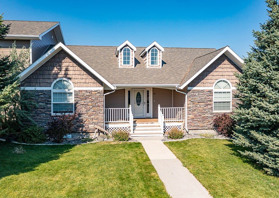 819 35th St, Cody, WY 82414 MLS 10019347 Zillow