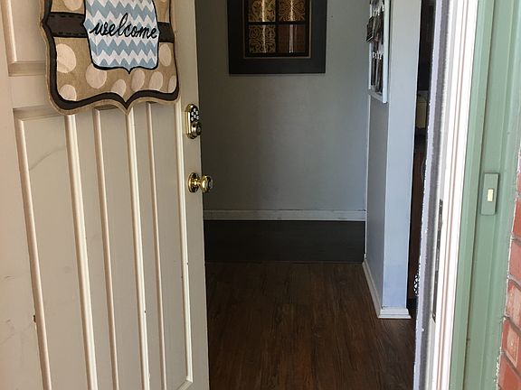 2nd image of 425 1/2 Massachusetts Ave #8