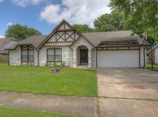 1504 E Reno St, Broken Arrow, OK 74012