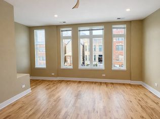 4231 S Champlain Ave #1, Chicago, IL 60653